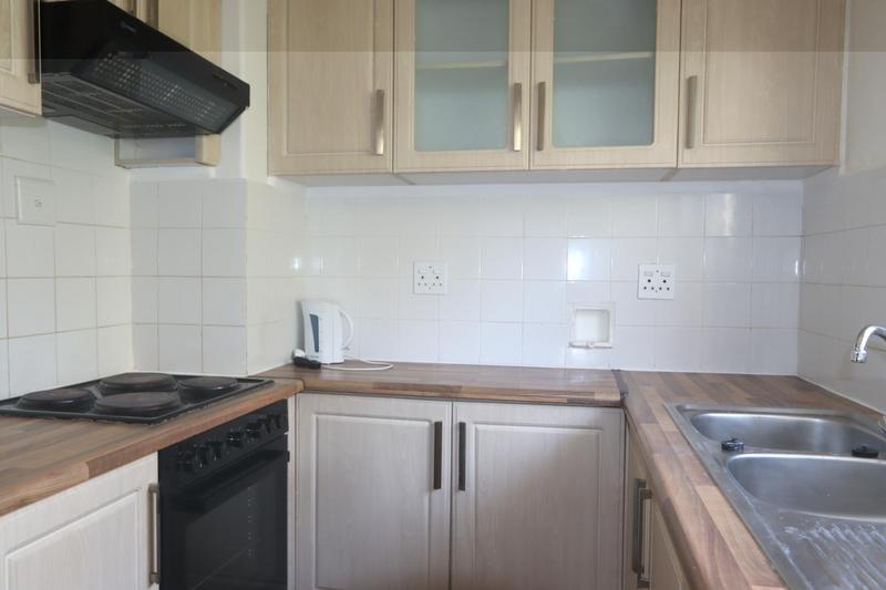 To Let 2 Bedroom Property for Rent in Gardens Western Cape